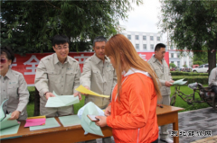兴凯湖电业局：安兴供电电力安全宣传“赶大集”