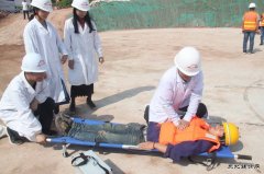 江西：兴泉铁路兴宁4标一分部举行防洪抢险应急演练