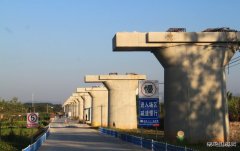 中铁二十一局：兴泉铁路兴国段最长桥梁平江特大桥成功浇筑