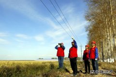 富锦供电公司：为秋收保电护航