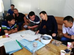 中铁21局四公司：副总经理、总工程师吕俊团检查兴泉铁路隧道现场