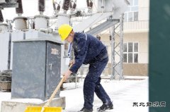 佳木斯供电公司：应对风雪保供电