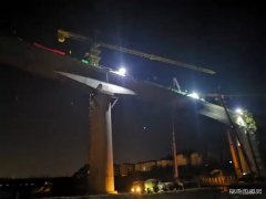 中铁二十一局：兴泉铁路石城段最复杂桥梁琴江特大桥主跨安全合拢