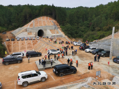 中铁二十一局：兴泉铁路四标项目部举办隧道车站防护工程观摩会