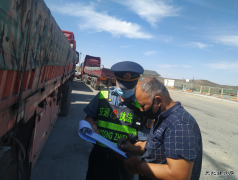 阿勒泰执法支队富蕴执法大队：加强执法联动，护航平安公路