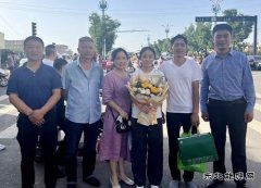 蒲白矿业技校联合工会：鲜花送考生 关怀暖人心