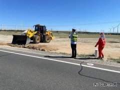 哈巴河执法大队：聚力路域环境整治，打造“畅美”通行环境