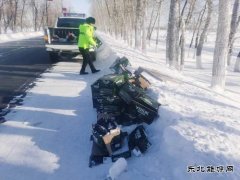 哈巴河执法大队：及时清除路面杂物保障群众出行安全