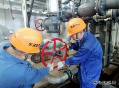 佳热电厂：“暖流”到家 提前10天开栓供热