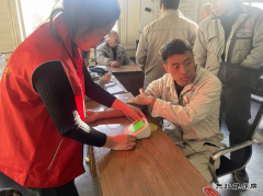 山西潞安焦化有限责任公司：关爱职工健康 温情测量血压